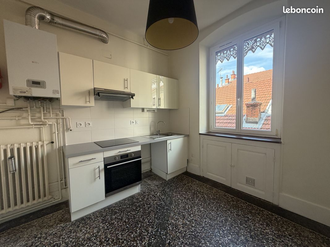 Appartement 3 pièces 74 m² · à Grenoble · 74 m² · 885 €/mois
