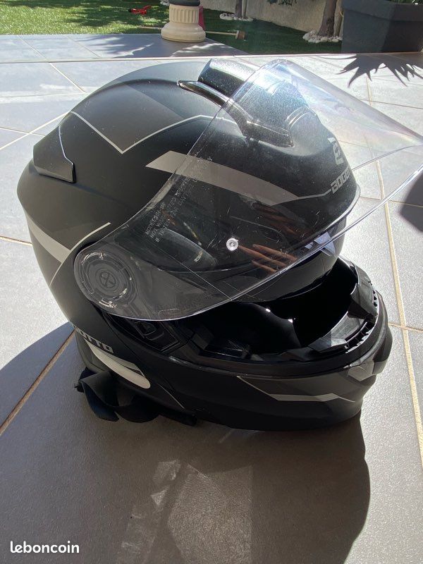 Casque moto état neuf Taille L Équipement moto