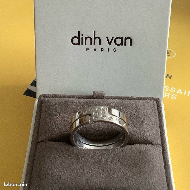 Bague dinh van seventies diamant or blanc Montres Bijoux