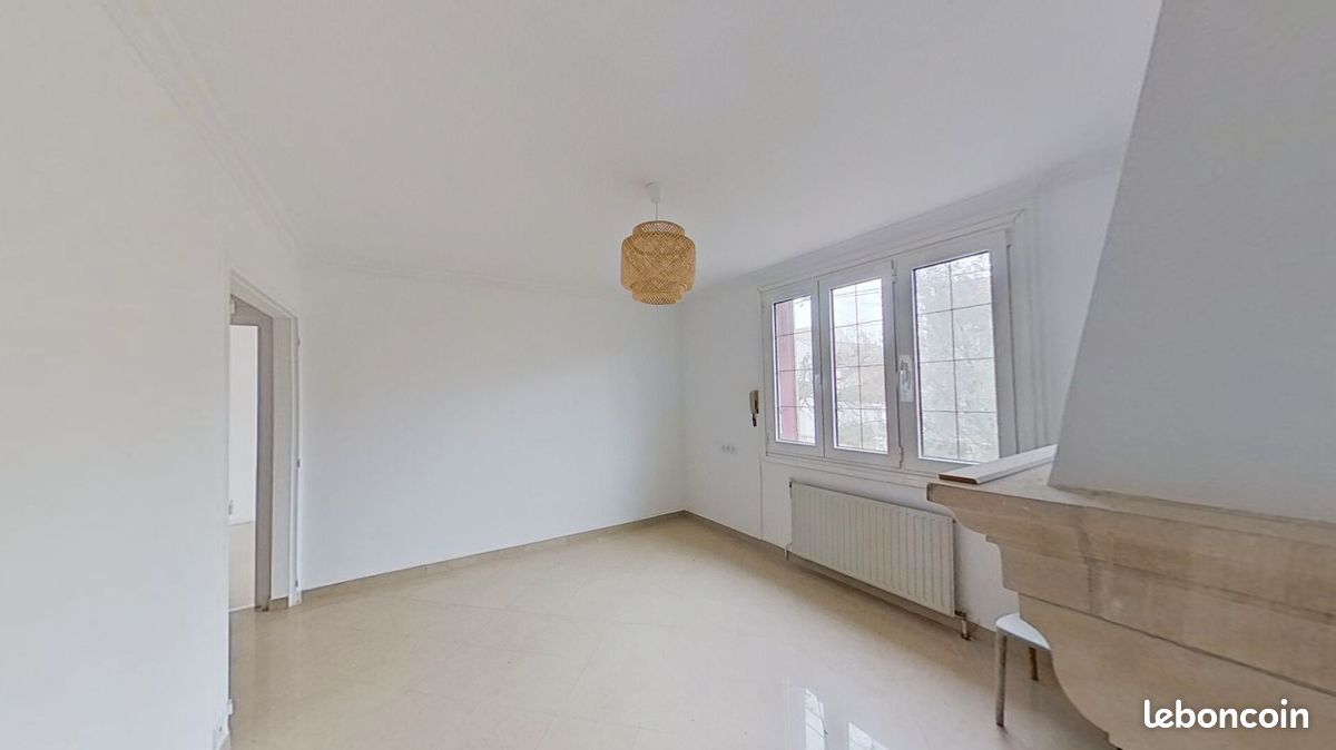 Maison a louer stains - 10 pièce(s) - 165 m2 - Surfyn