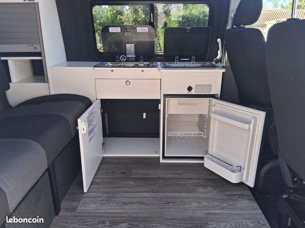 Volkswagen transporter T6 type california vasp avec toit relevable (image 3)