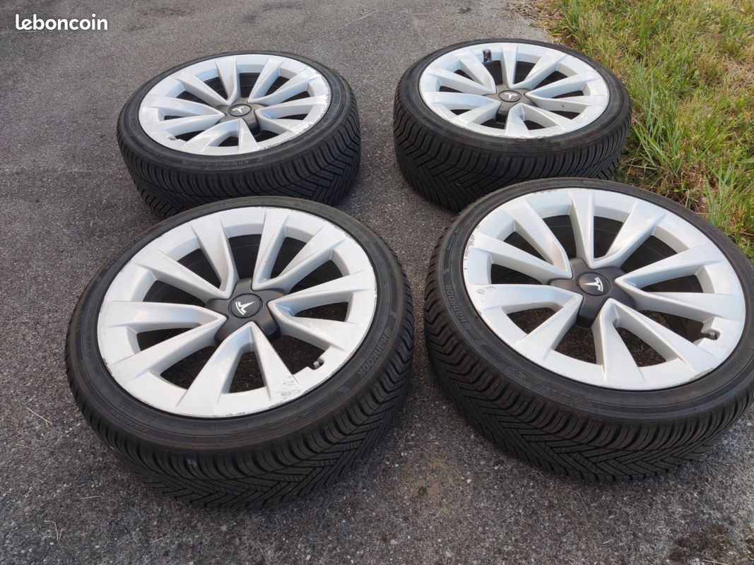 Jantes tesla 19 pouces sport + pneus hiver (image 2)