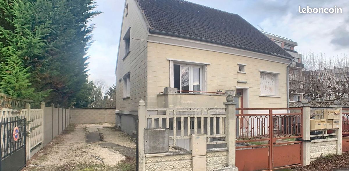 Appartement 2 pièces 28 m² · à Corbeil-Essonnes · 28 m² · 78 000 €