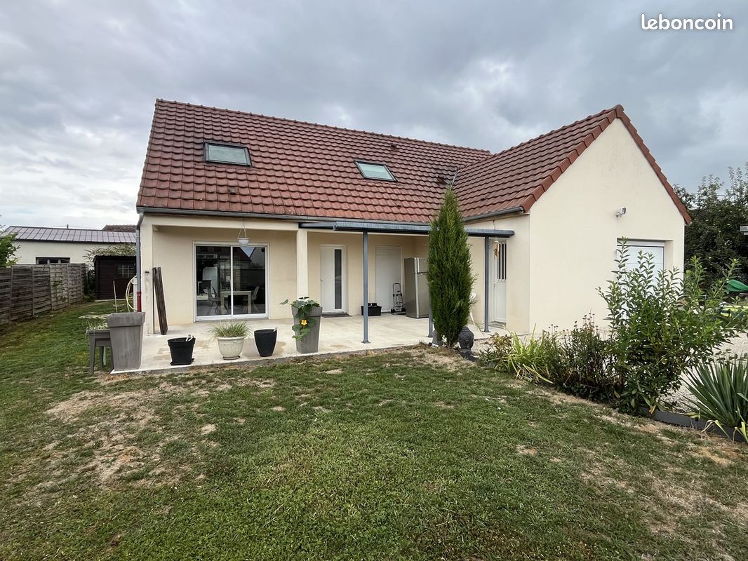 Maison 5 pièces 153 m² · à Clérey · 153 m² · 290 000 €