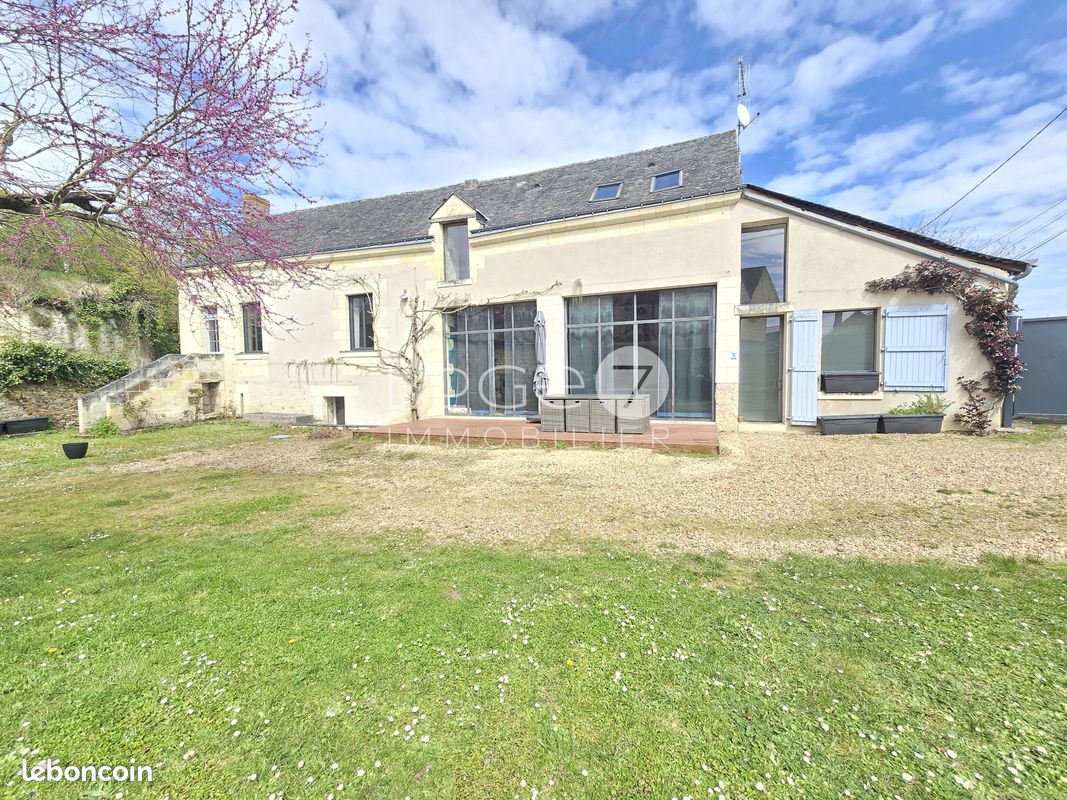 Maison 5 pièces 150 m² · à Brissac Loire Aubance · 150 m² · 260 000 €