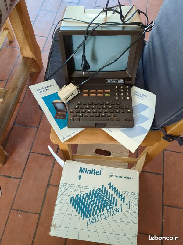 Minitel 1 bi standard: Notice à usage professionnel : Free