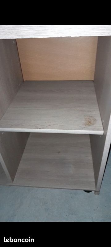 Bureau angle (image 7)