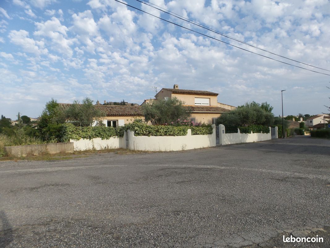 Maison 8 pièces 273 m² · à Pierrevert · 273 m² · 558 000 €