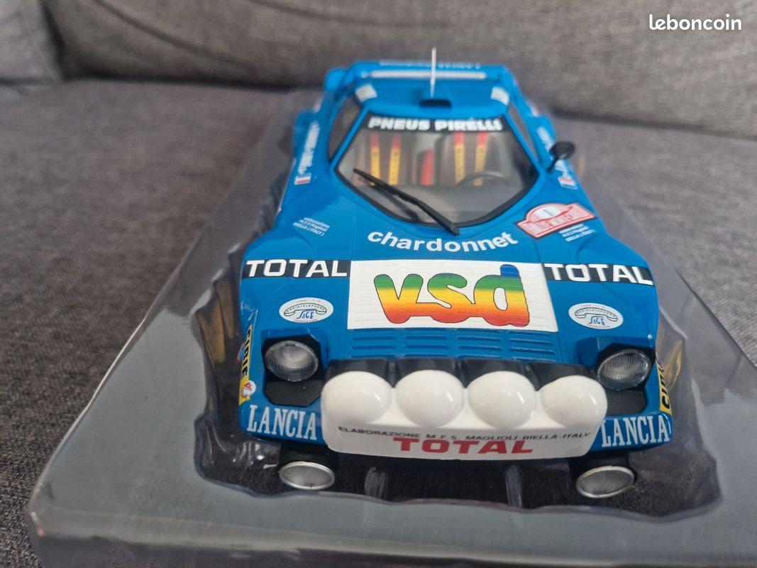 Miniature Toyota Yaris 1/43 IXO WRC Rallye WM Rallye Suède 2017