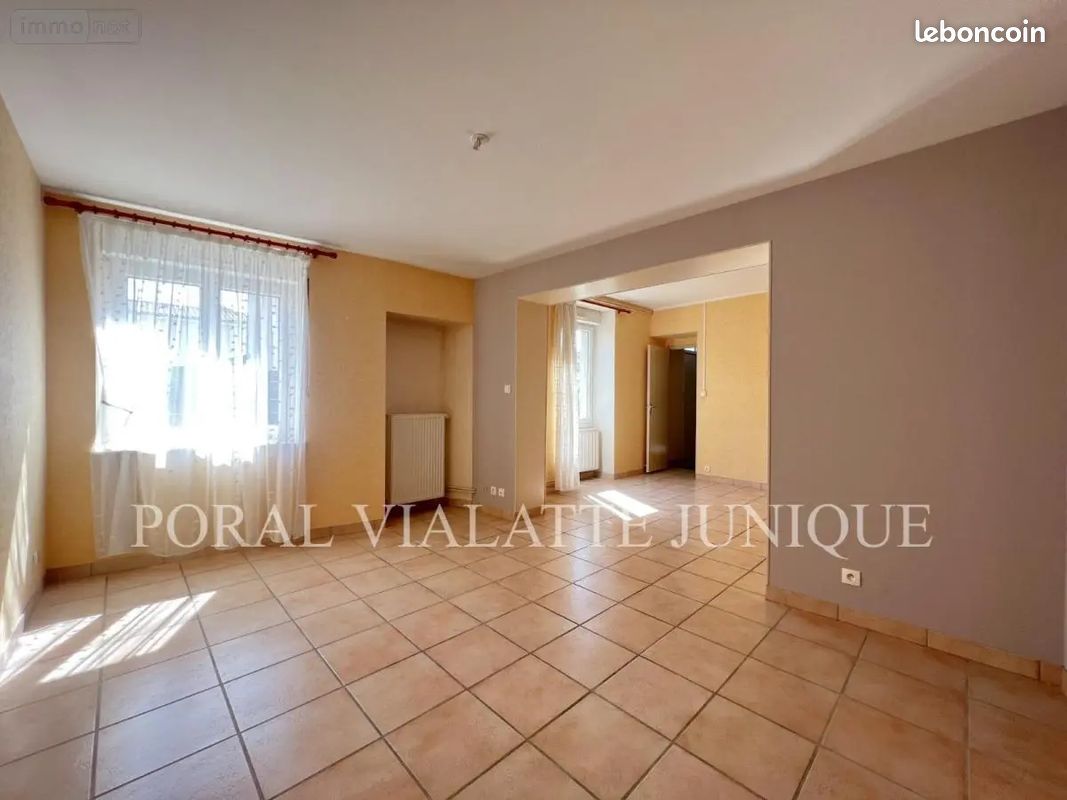Maison 4 pièces 163 m² · à Ambérieu-en-Bugey · 163 m² · 188 000 €