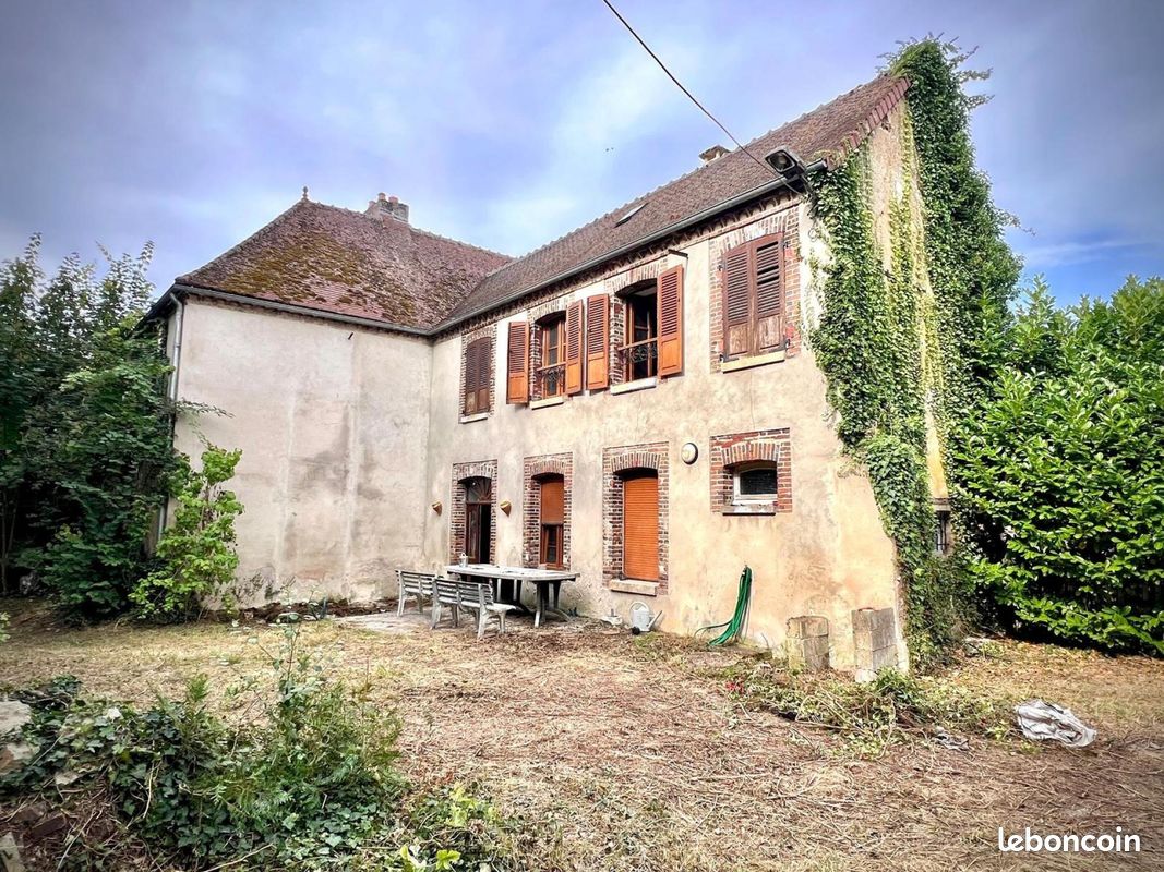 Maison 6 pièces 148 m² · à Rigny-le-Ferron · 148 m² · 149 500 €