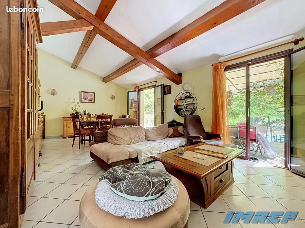 Maison 5 pièces 100 m² · à Saint-Maximin-la-Sainte-Baume · 100 m² · 420 000 €
