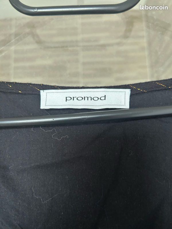 Robe noire et doré Promod (image 4)