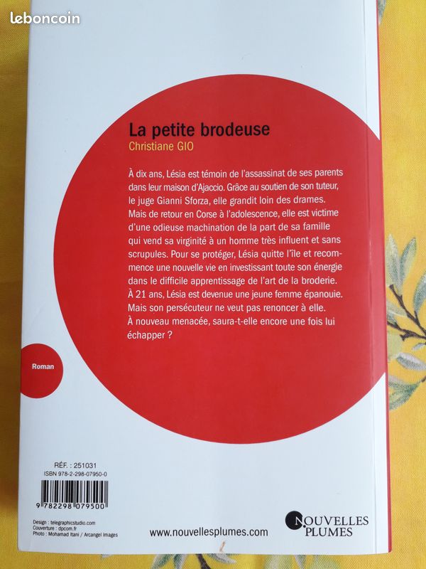 Livre LA PETITE BRODEUSE (image 2)