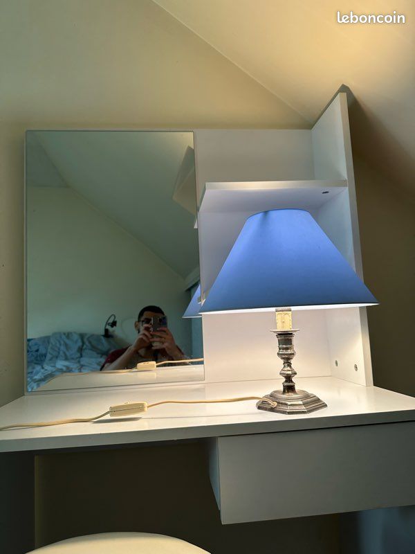 Coiffeuse blanche avec miroir, rangement et tabouret – Très bon état (image 6)