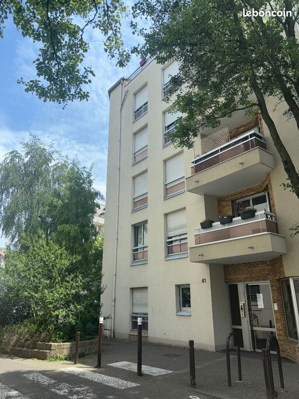 Appartement 2 pièces 48 m² · au Kremlin-Bicêtre · 48 m² · 299 000 €