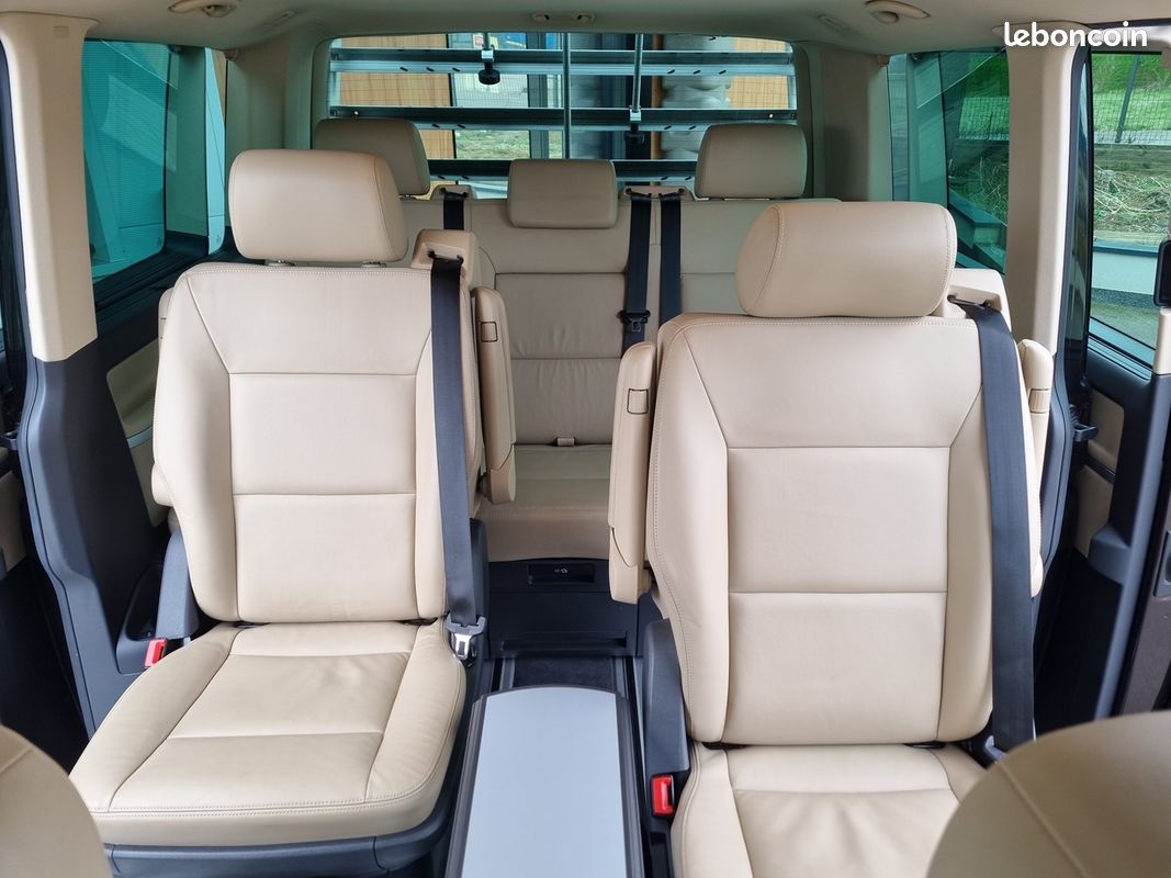 Volkswagen MULTIVAN T5 2.0 TDI 180CH HIGHLINE 4MOTION DSG7*MOTEUR NEUF*ATTELAGE*WEBASTO*7 PLACES (image 11)