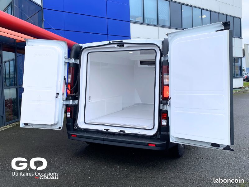 Renault Trafic véhicule réfrigéré isotherme 4.4m³ (FRAX) L2H1 2.0 dCi 130ch (Diesel) BVM - Confort - Fourgon frigo occasion by Gruau - à partir de 845/mois (image 9)