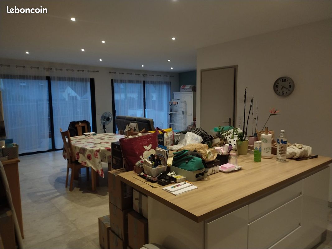 Maison 5 pièces 100 m² · à Theix-Noyalo · 100 m² · 1 190 €/mois