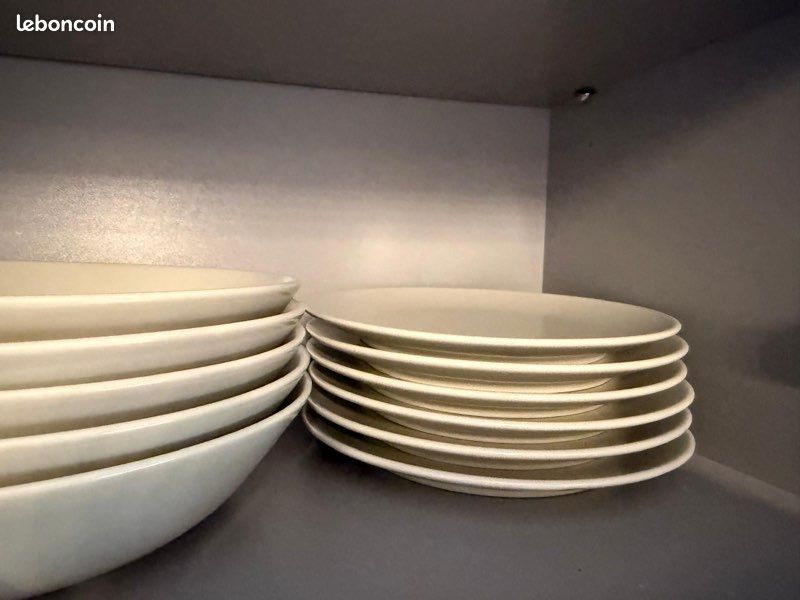 Lot d’assiettes IKEA (image 3)