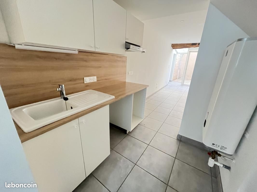Appartement 1 pièce 36 m² · à Montbrison · 35,9 m² · 290 €/mois