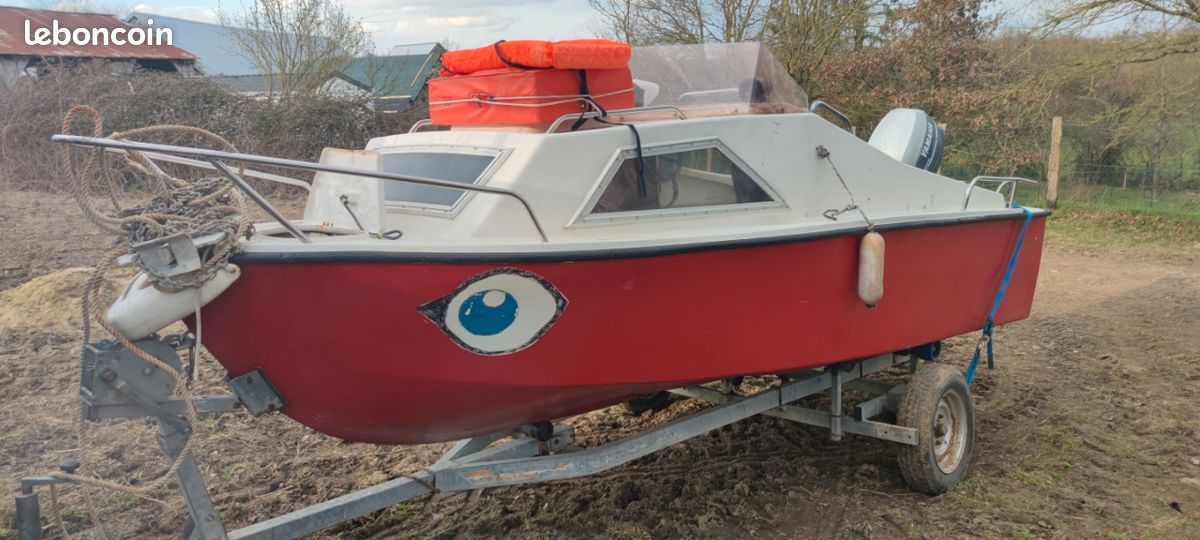 Bateau navire esturgeon moteur Yamaha 25 ch (image 1)