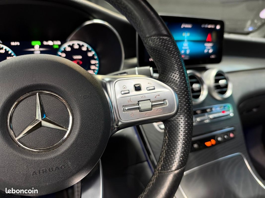Mercedes Benz GLC COUPE 300 E 4MATIC 320 CV AMG LINE PHASE 2 TOIT OUVRANT - BURMESTER - (image 25)