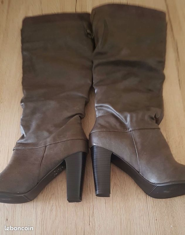 Bottes à talon (image 1)