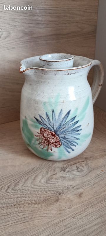 Réf G01 pichet pot pour garder les boissons fraîches au centre mettre des glaçons (image 1)