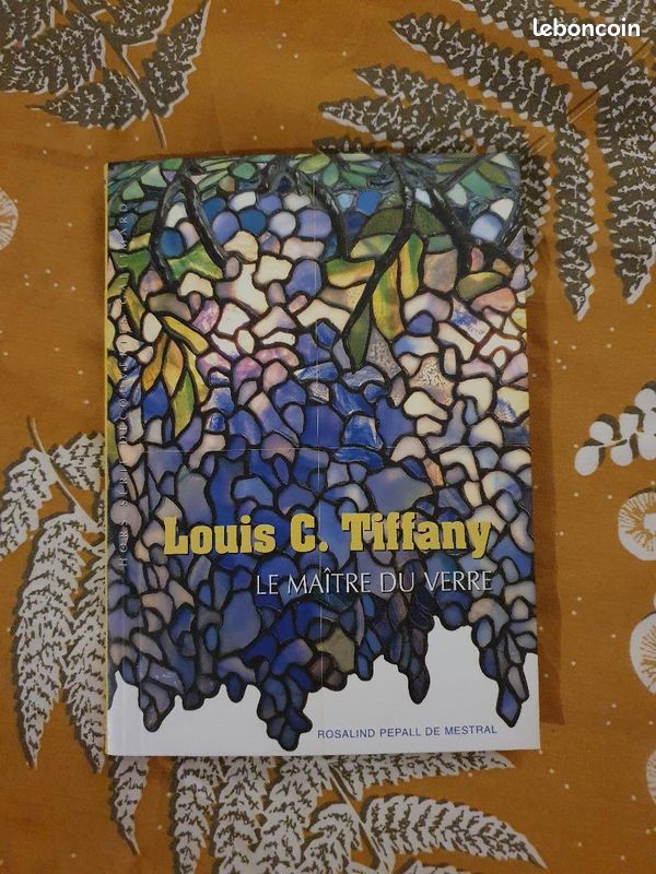 Livre sur Louis C. Tiffany : le maître du verre (image 1)