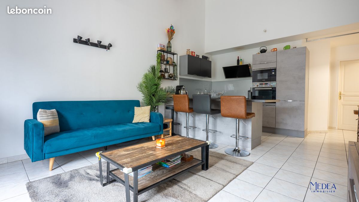 Maison 3 pièces 80 m² · à Roquefort-la-Bédoule · 80 m² · 365 000 €
