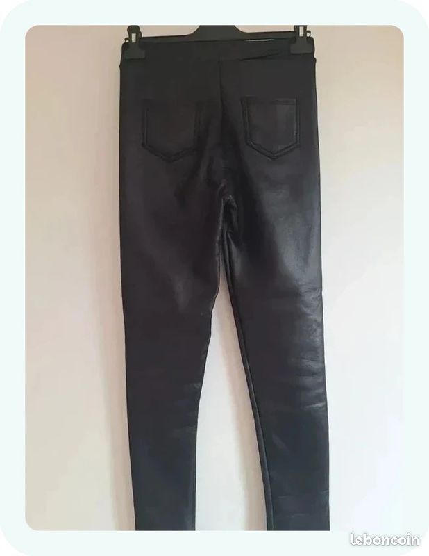 [R0029] Legging / Pantalon Simili Cuir Noir M2K Paris - Taille S/M (image 7)