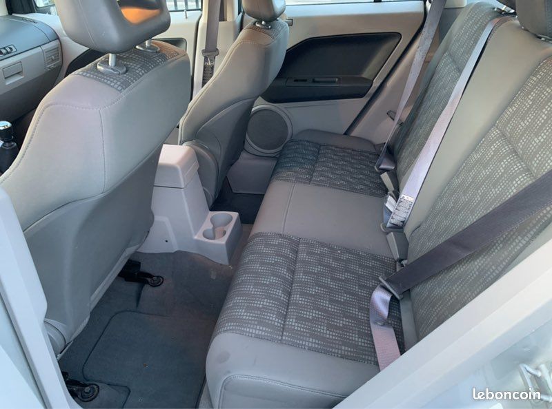 Dodge Caliber 2.0 TD 140cv 5 portes/ SUV/ CLIM (image 3)
