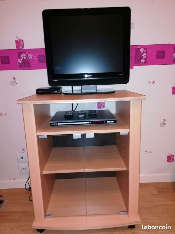 Lot meuble et tv (image 1)