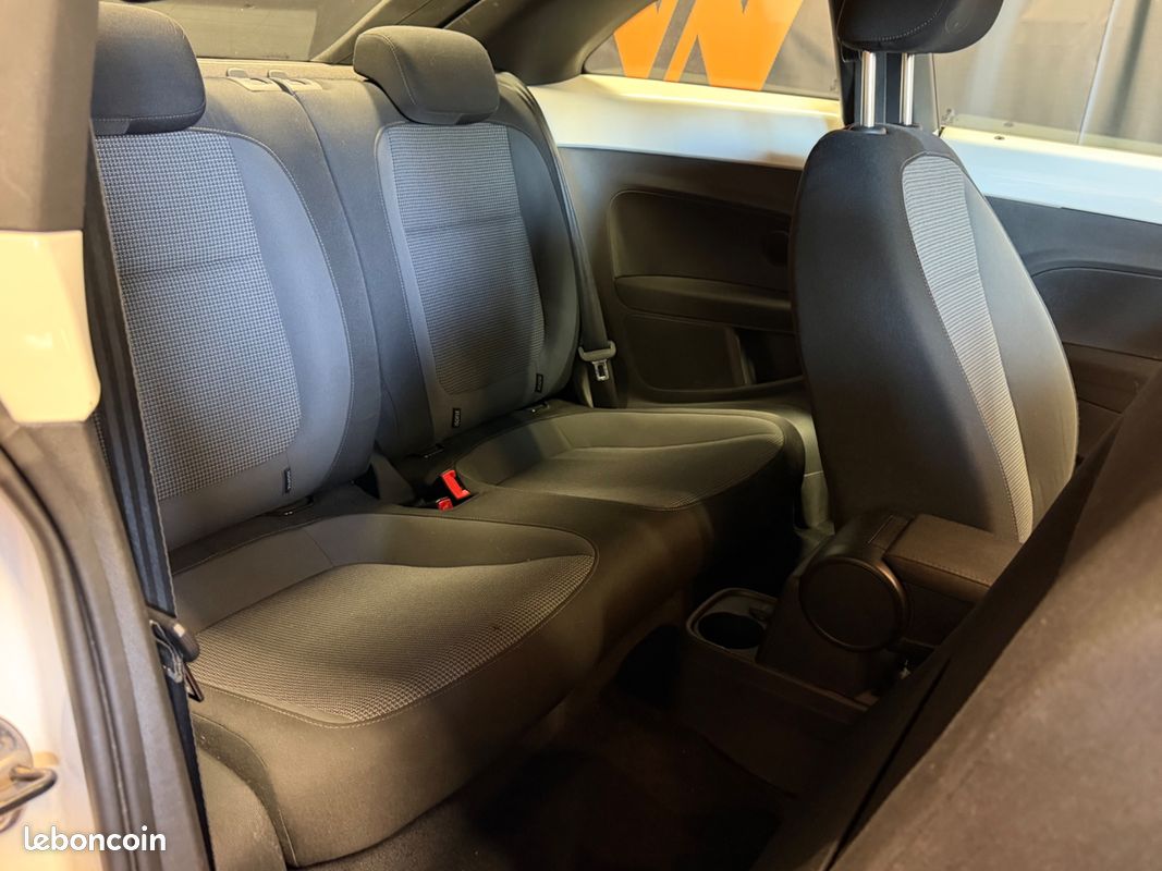 Volkswagen coccinelle 1.6 tdi 105 ch radar de recul avant et arriere (image 13)