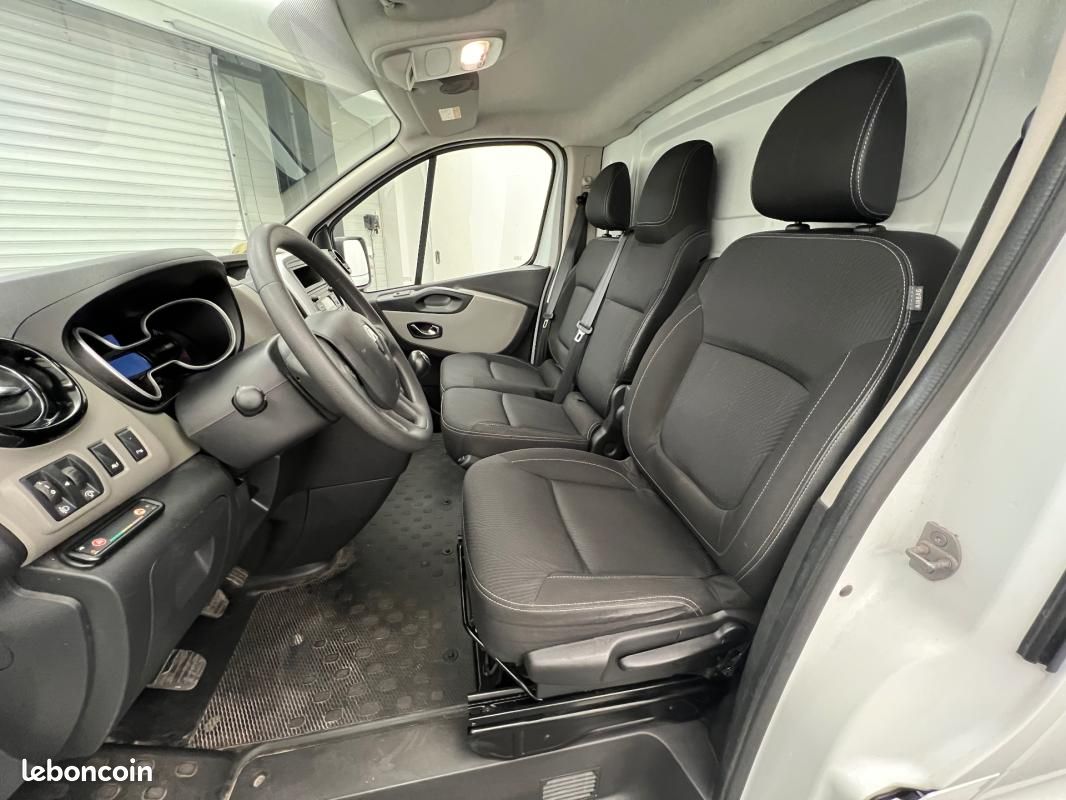 Renault Trafic FOURGON FGN L1H1 1000 KG DCI 95 E6 CONFORT (image 9)