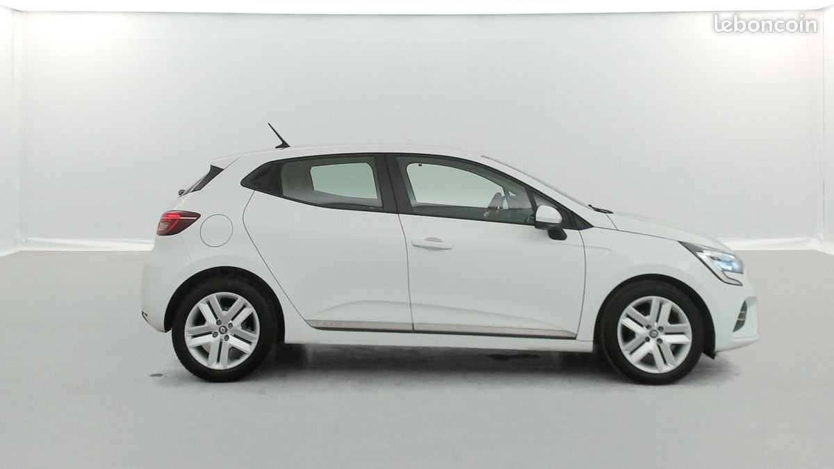 RENAULT Clio TCe 90 - 21 Business (image 6)
