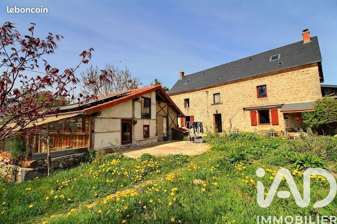 Maison 6 pièces 218 m²