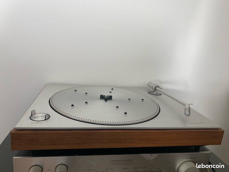 Platine vinyle Bang & Olufsen Beogram 1202 + préampli