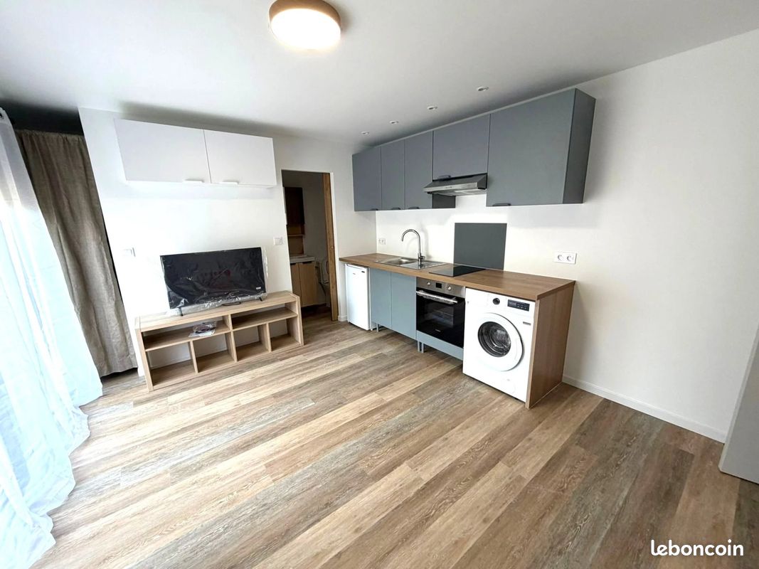 Appartement 1 pièce 18 m² · à Vitry-sur-Seine · 18 m² · 775 €