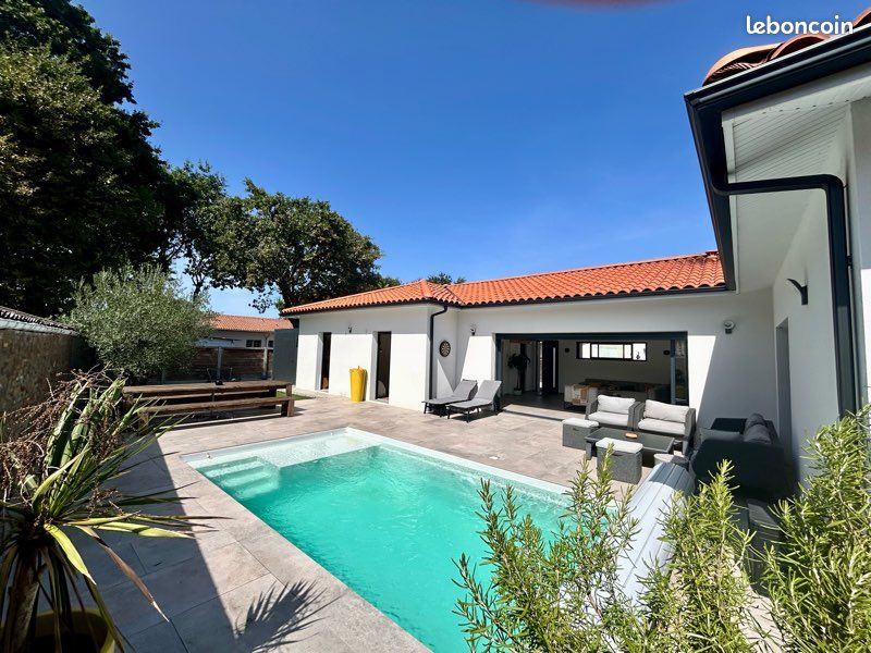 Maison 5 pièces 128 m² · à Gujan-Mestras · 128 m² · 1 800 €/mois
