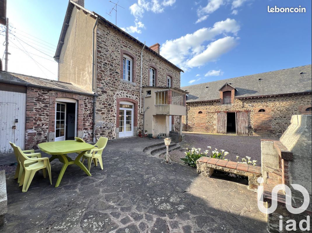 Maison 6 pièces 140 m² · à Montsûrs · 140 m² · 186 900 €