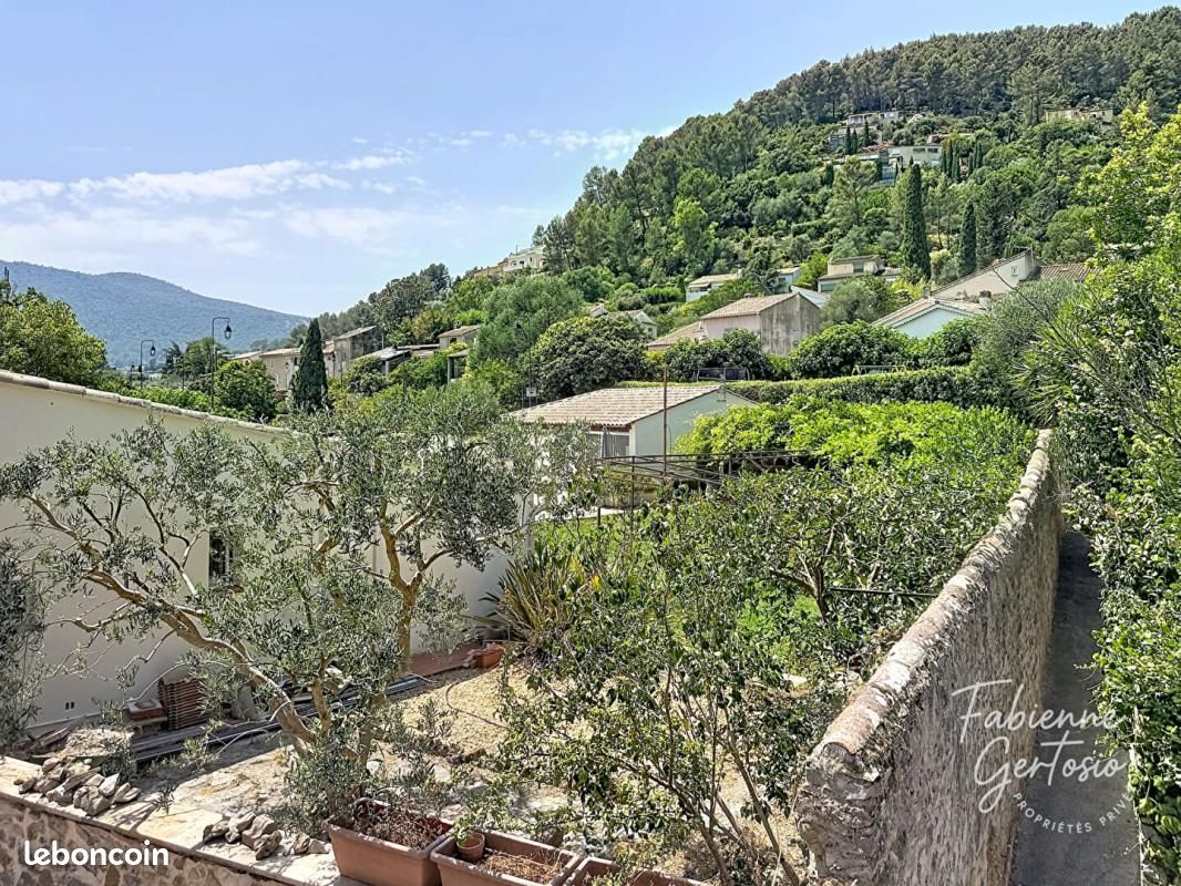 Maison 3 pièces 85 m² · à Solliès-Toucas · 85 m² · 163 000 €
