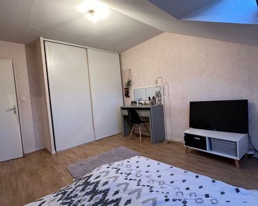Appartement Location Angers 5p 77m² 346€