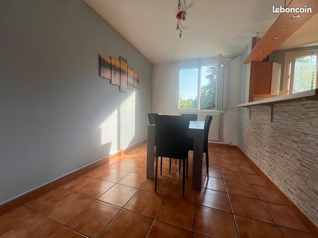 Appartement a louer sainte-genevieve-des-bois - 4 pièce(s) - 65 m2 - Surfyn