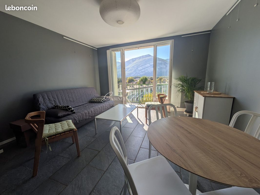 Appartement 3 pièces 65 m² · à Saint-Égrève · 64,9 m² · 814 €/mois