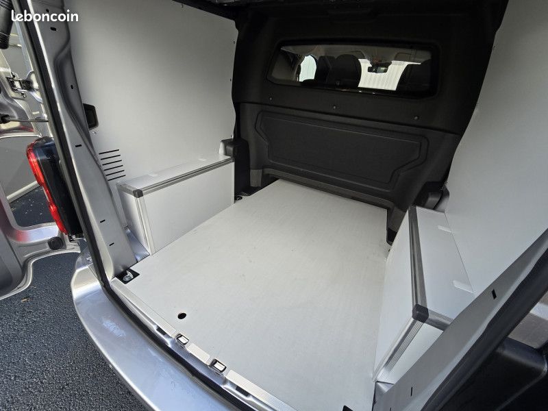 Peugeot EXPERT FG M 2.2 DIESEL 180CH CABINE APPROFONDIE Pack Premium Connect (image 25)