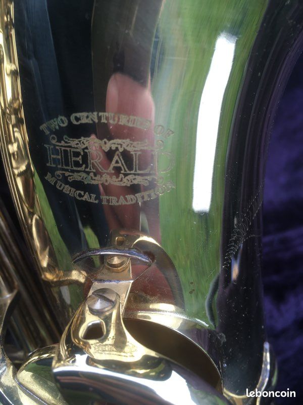 Saxophone d’étude (image 3)