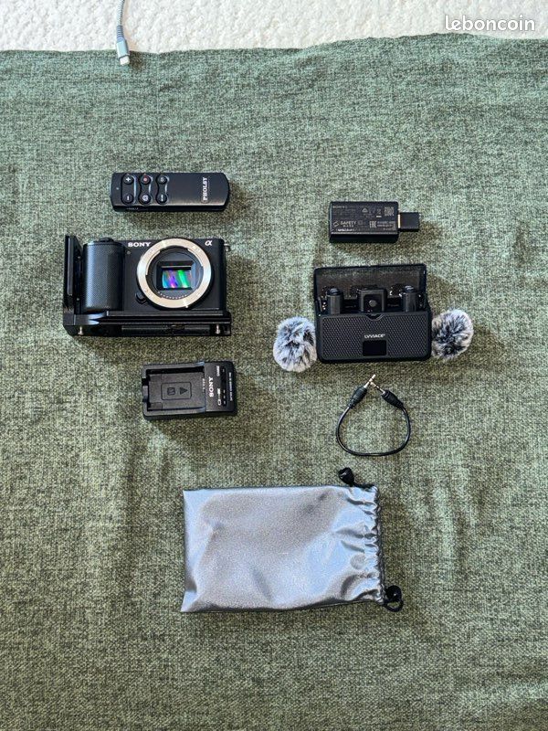 Sony ZV E-10 boitier nu + Accessoires (image 1)