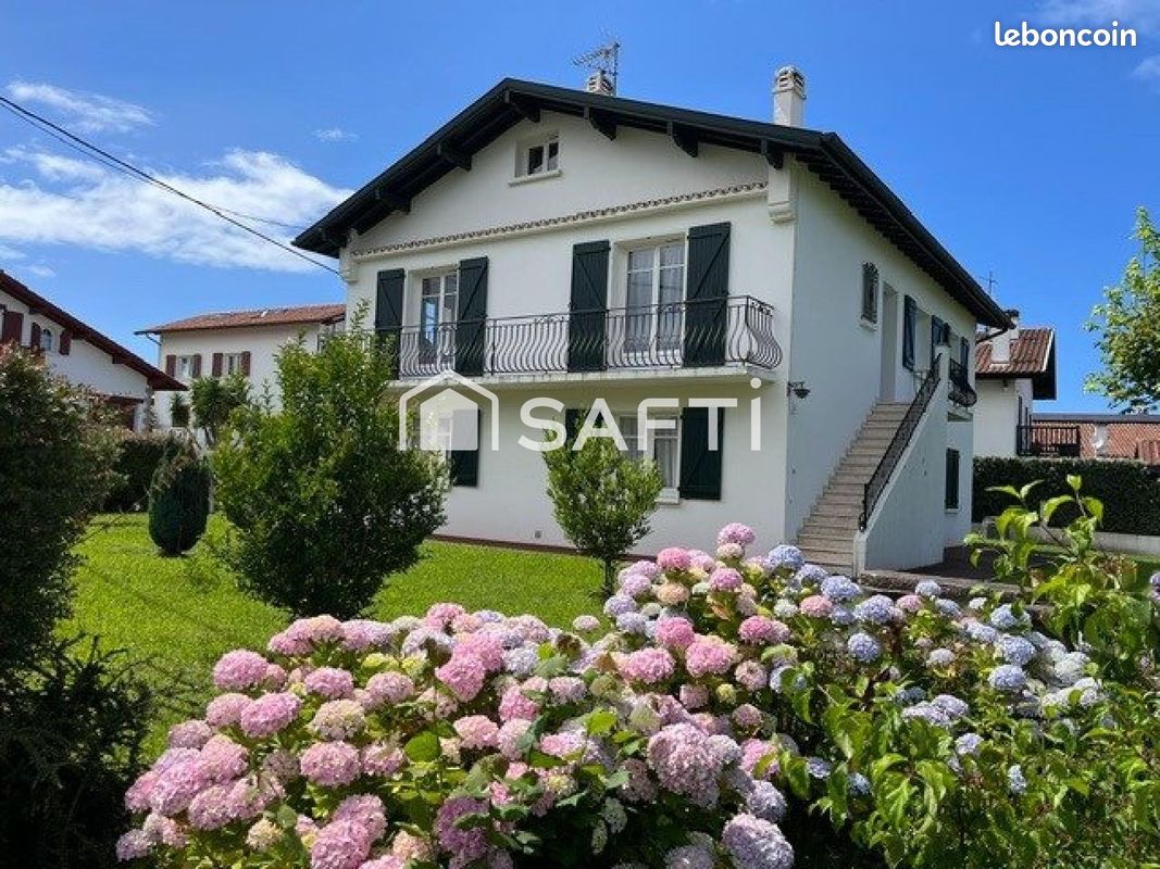 Maison 8 pièces 180 m² · à Ciboure · 180 m² · 749 000 €